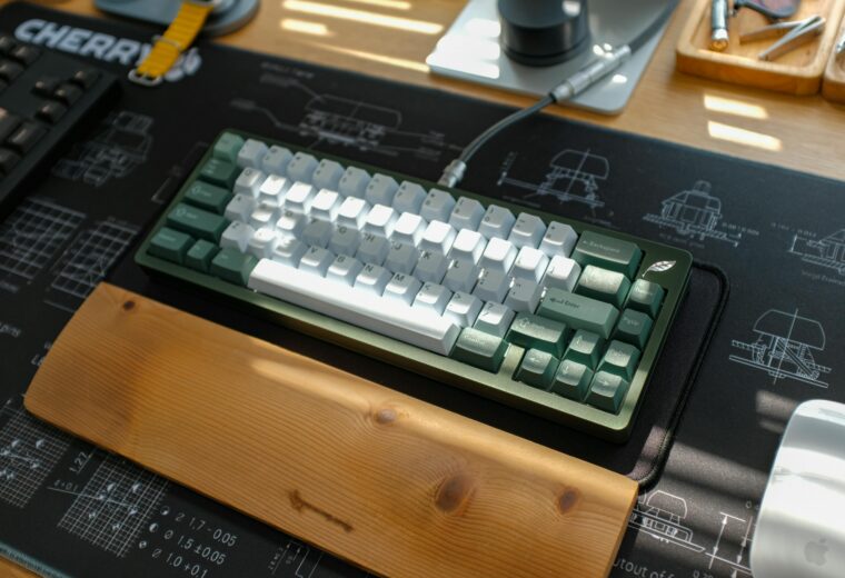 Meilleurs claviers mécaniques télétravail 2026 – Les plus agréables au bureau